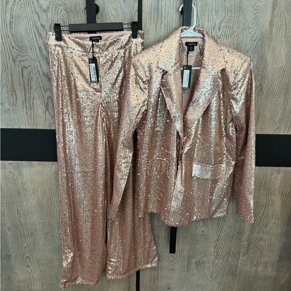 Matte Sequin Blazer/Pant Set (US 2) - Picture 11 of 11